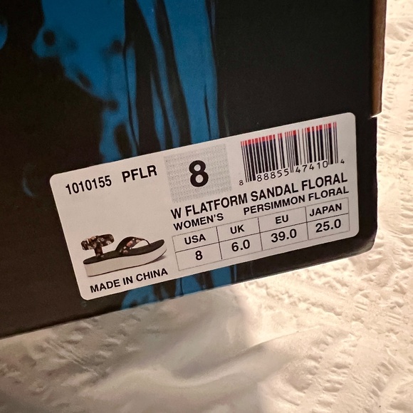 New Teva Black Floral Platform Sandals - Picture 6 of 8